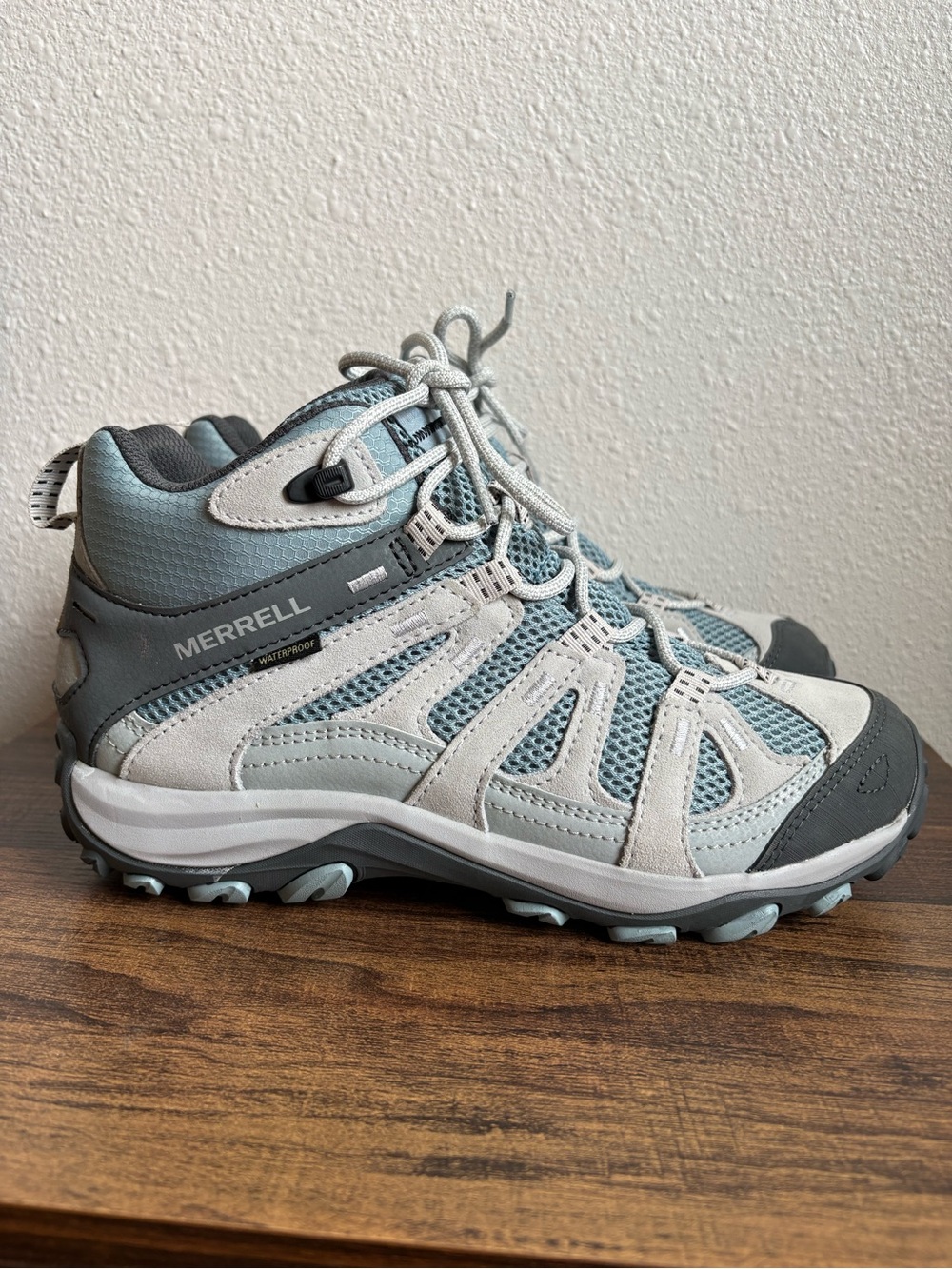 Merrell Women's Alverstone 2 Mid Waterproof Hiking Boots - Picture 2 of 6